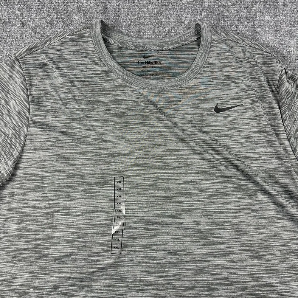 Nike Dri-FIT Shirt Mens‎ 2XL Gray Stripe Short Sleeve Athletic Training Tee Top